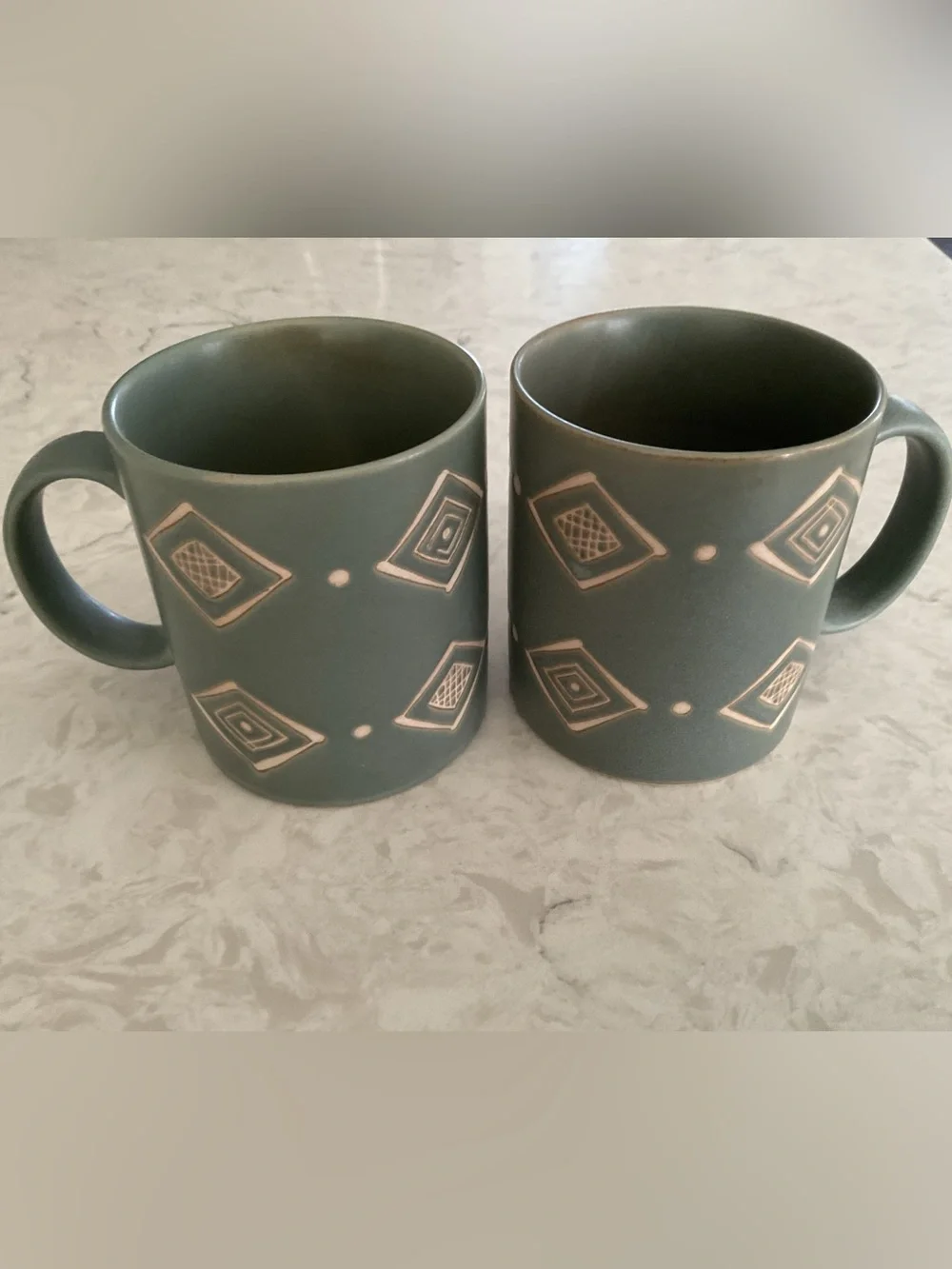 Pottery Barn Vintage Aztec Sgraffto Bongo Green Mugs, Set of 2